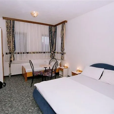Ada S Hotel 3*